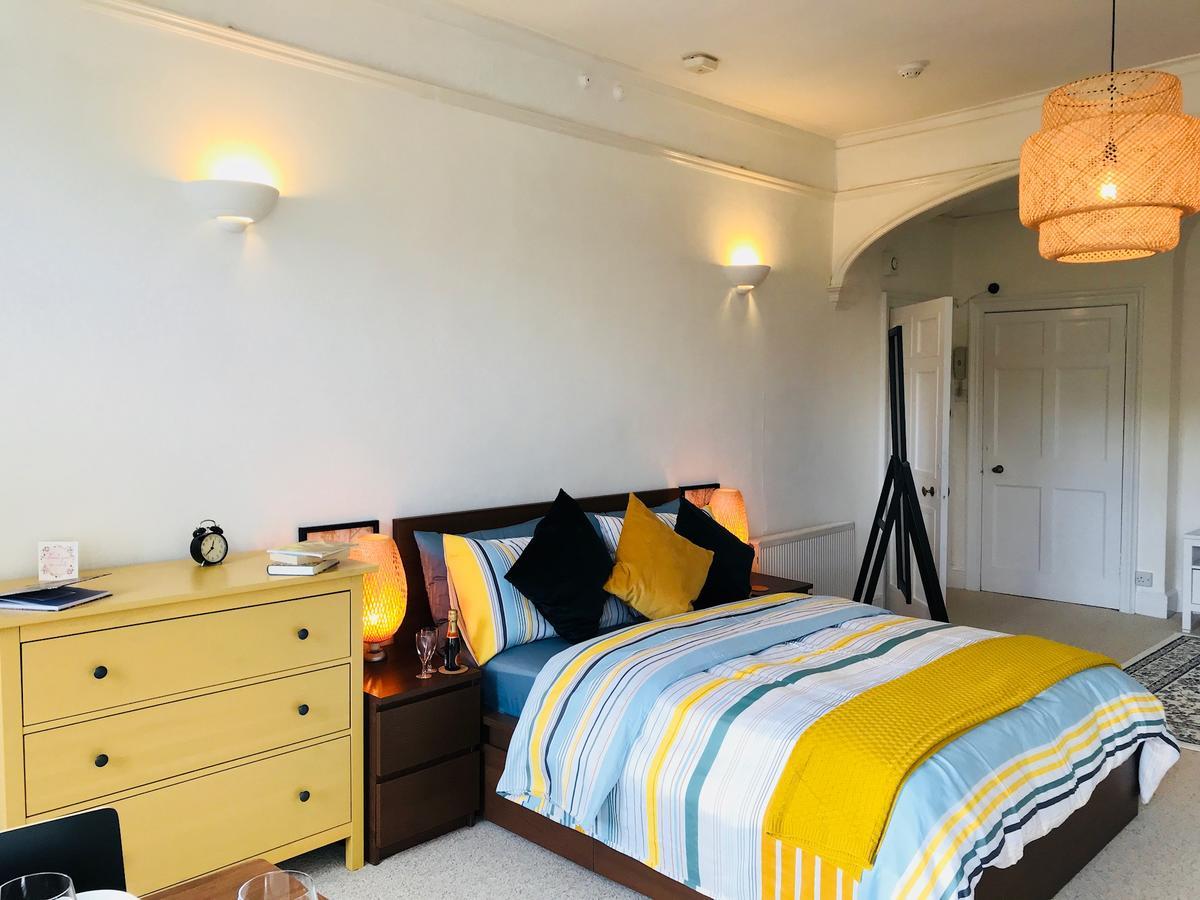 Grosvenor Apartments Бат Экстерьер фото
