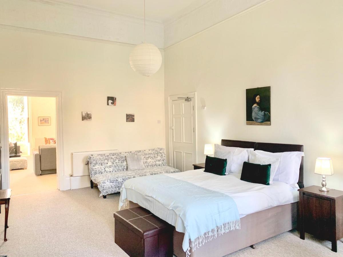 Grosvenor Apartments Бат Экстерьер фото
