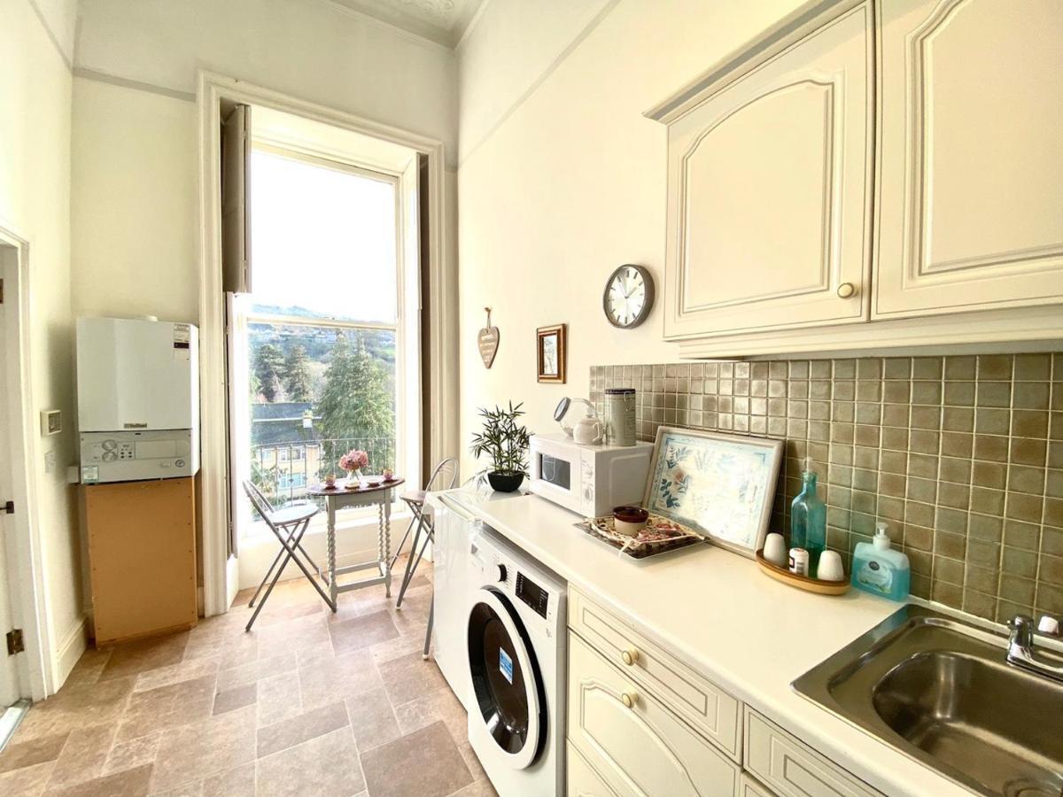 Grosvenor Apartments Бат Экстерьер фото